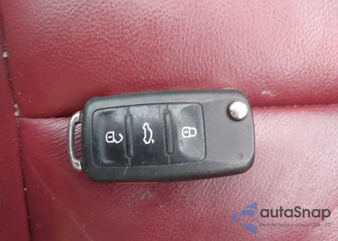 2012 Volkswagen Eos Executive из США, поврежденный, VIN WVWFW7AH1CV003714